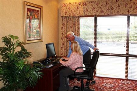 фото отеля Hampton Inn Tampa-Veterans Expressway/Waters Avenue