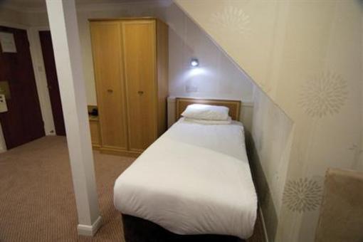 фото отеля BEST WESTERN Cumberland Hotel