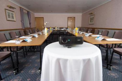 фото отеля BEST WESTERN Cumberland Hotel