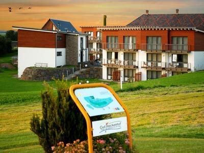 фото отеля Gut Heckenhof Hotel & Golfresort an der Sieg