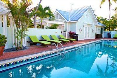 фото отеля Southernmost Hotel
