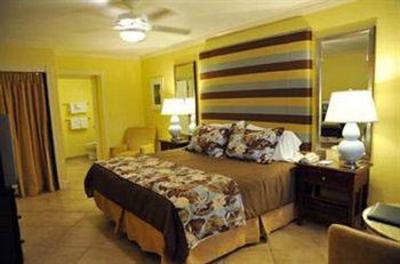 фото отеля Southernmost Hotel