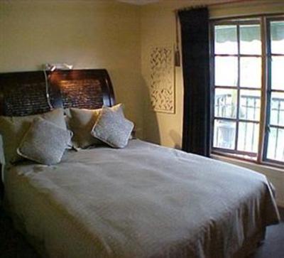 фото отеля A Downtown Victoria Bed and Breakfast