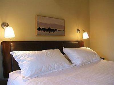 фото отеля A Downtown Victoria Bed and Breakfast
