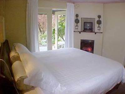 фото отеля A Downtown Victoria Bed and Breakfast
