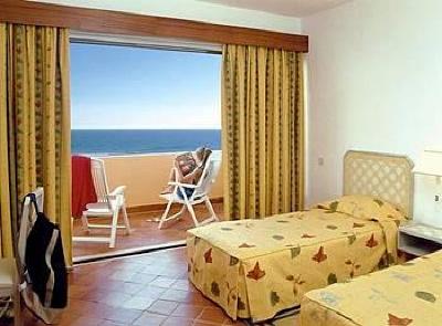 фото отеля Dom Pedro Meia Praia Beach Club