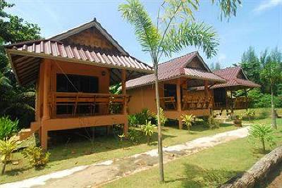 фото отеля Lanta Pearl Beach Resort