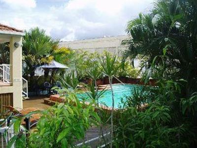фото отеля Inn Cairns Boutique Apartments