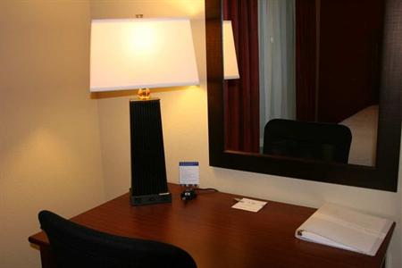 фото отеля Hampton Inn Muscatine