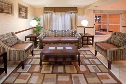 фото отеля Holiday Inn Express Hotel & Suites Dallas Park Central Northeast