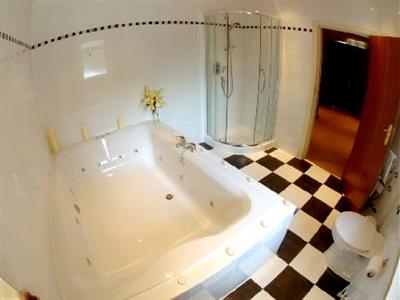 фото отеля Lismoyne Hotel Fleet (Hampshire)