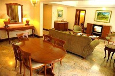 фото отеля Lorin Business Resort & Spa Solo