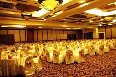 фото отеля Lorin Business Resort & Spa Solo
