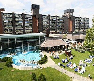 фото отеля Danubius Health Spa Resort Buk