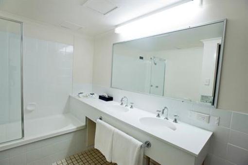 фото отеля Islander Resort Hotel Gold Coast