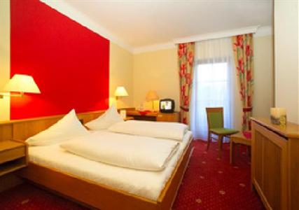 фото отеля Hotel Fischerwirt Zell am See