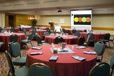 фото отеля Sawridge Inn and Conference Centre Jasper
