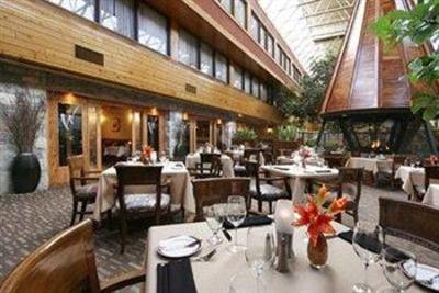 фото отеля Sawridge Inn and Conference Centre Jasper