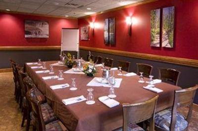 фото отеля Sawridge Inn and Conference Centre Jasper