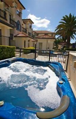фото отеля Island Beach Resort Gold Coast