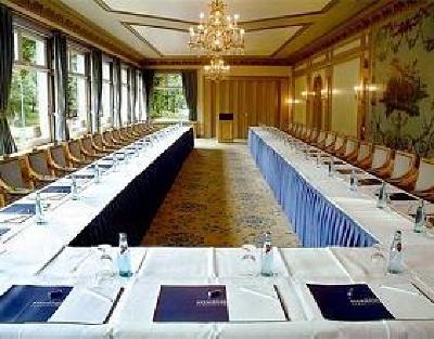 фото отеля Steigenberger Europaischer Hof