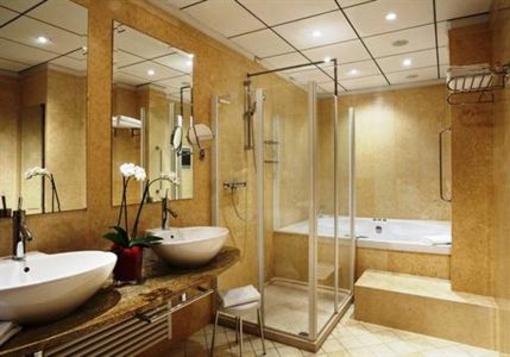 фото отеля Crowne Plaza Padova