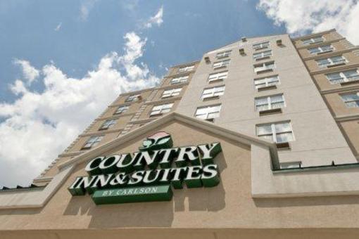 фото отеля Country Inn & Suites NYC in Queens