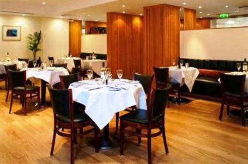 фото отеля Holiday Inn Heathrow M4 J4 London