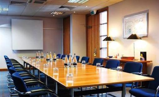 фото отеля Holiday Inn Heathrow M4 J4 London