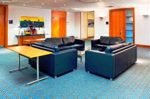фото отеля Holiday Inn Heathrow M4 J4 London