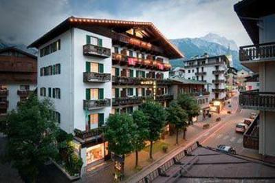 фото отеля Impero Hotel Cortina d'Ampezzo