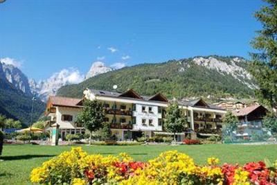 фото отеля Hotel Alle Dolomiti