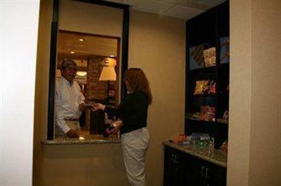 фото отеля Hampton Inn & Suites Barstow