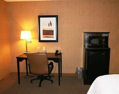 фото отеля Hampton Inn & Suites Barstow
