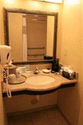 фото отеля Hampton Inn & Suites Barstow