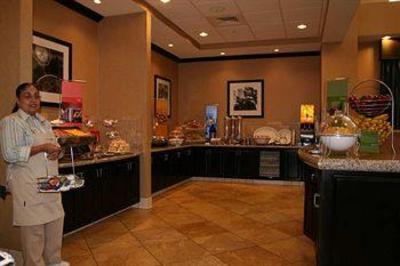 фото отеля Hampton Inn & Suites Barstow