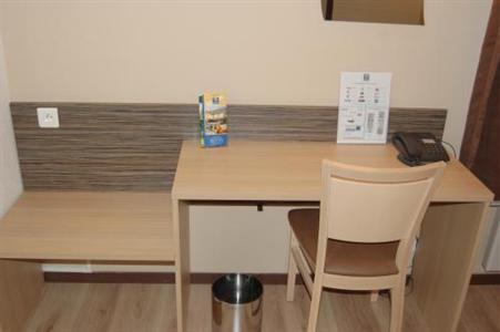 фото отеля Comfort Hotel Angers Beaucouze
