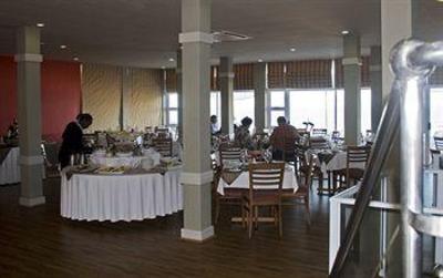 фото отеля The Point Hotel