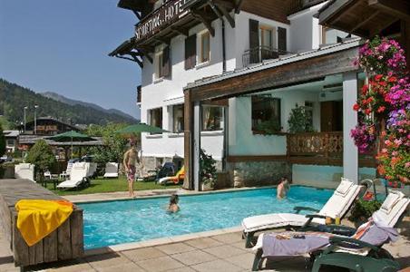 фото отеля Logis Sporting Hotel Morzine
