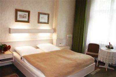 фото отеля Hotel Wittelsbach Am Kurfürstendamm Berlin