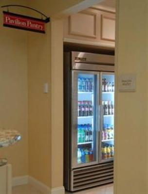 фото отеля Hilton Garden Inn Riverhead