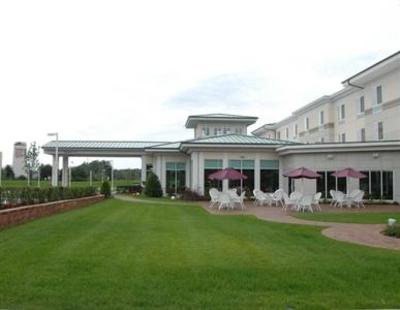фото отеля Hilton Garden Inn Riverhead