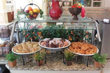 фото отеля Hilton Garden Inn Riverhead