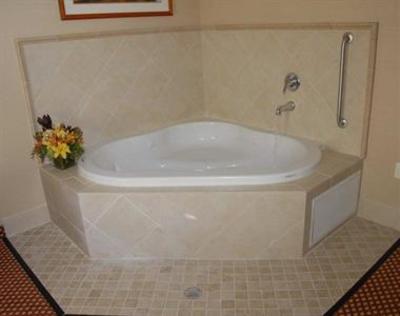 фото отеля Hilton Garden Inn Riverhead