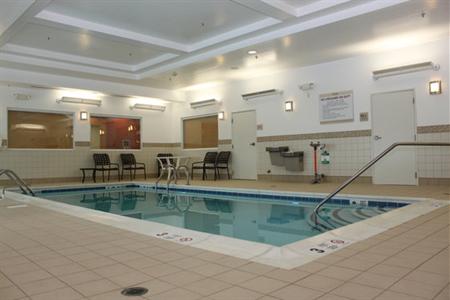 фото отеля Hilton Garden Inn Riverhead