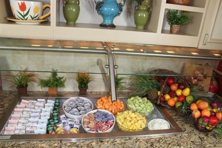 фото отеля Hilton Garden Inn Riverhead