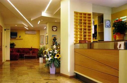фото отеля Hotel Cristina Senigallia