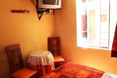 фото отеля Hostal Milano