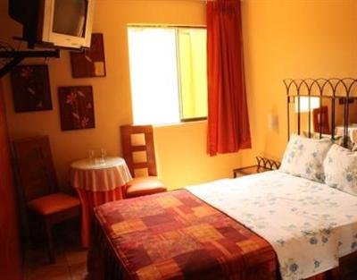 фото отеля Hostal Milano