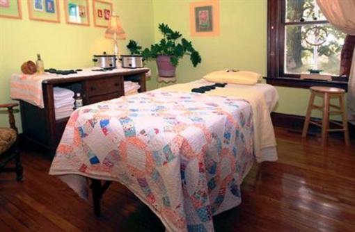 фото отеля The Calder House Bed & Breakfast